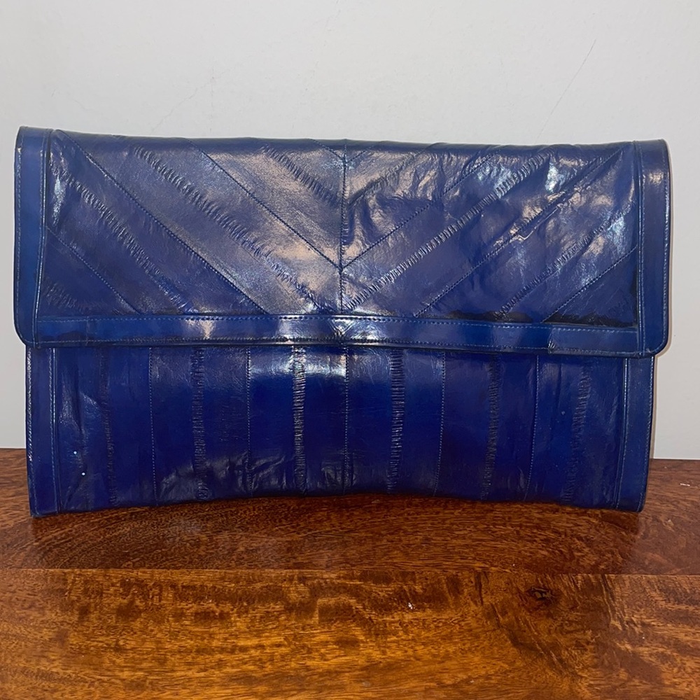 80s vintage | Natural EEL skin Navy Clutch